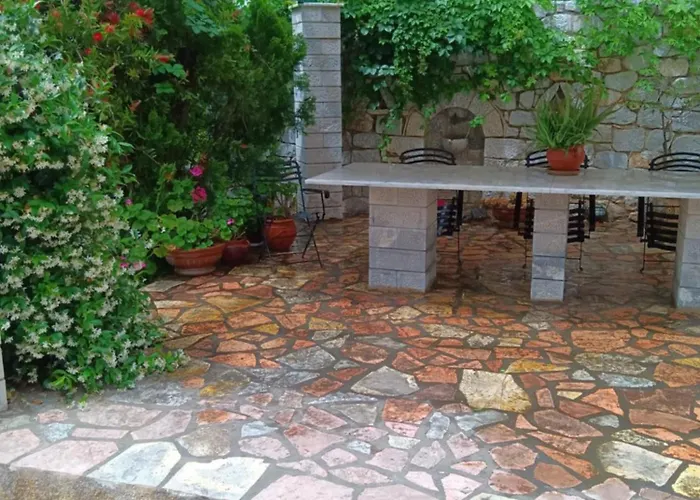 Apartment Louis' With View *