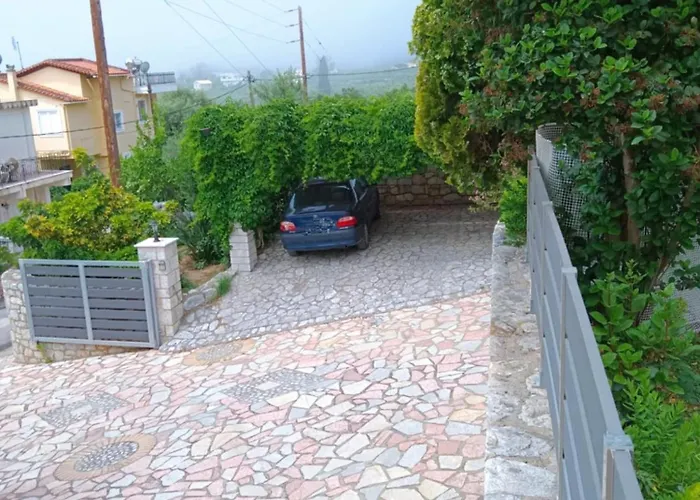 Apartment Louis' With View Gythio